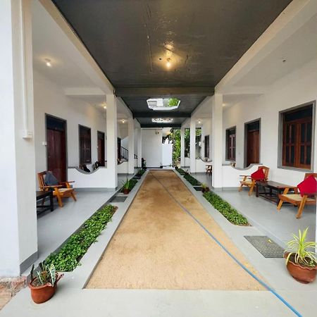 Zimbay Guest House Arugam Bay Exterior foto